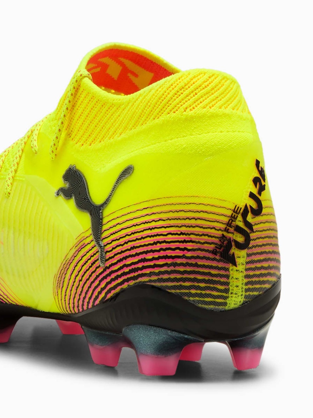Puma Men’s Future 8 Ultimate Soccer Cleats Size 11